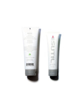 Load image into Gallery viewer, Hathor &amp; Sutil Water-Based Luxe Body Glide Lubricant 2 oz 60 mL
